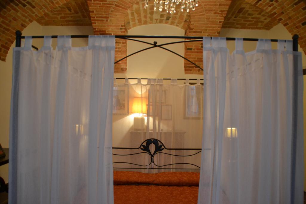 Casa Dei Frati Hotel อัสตี ภายนอก รูปภาพ