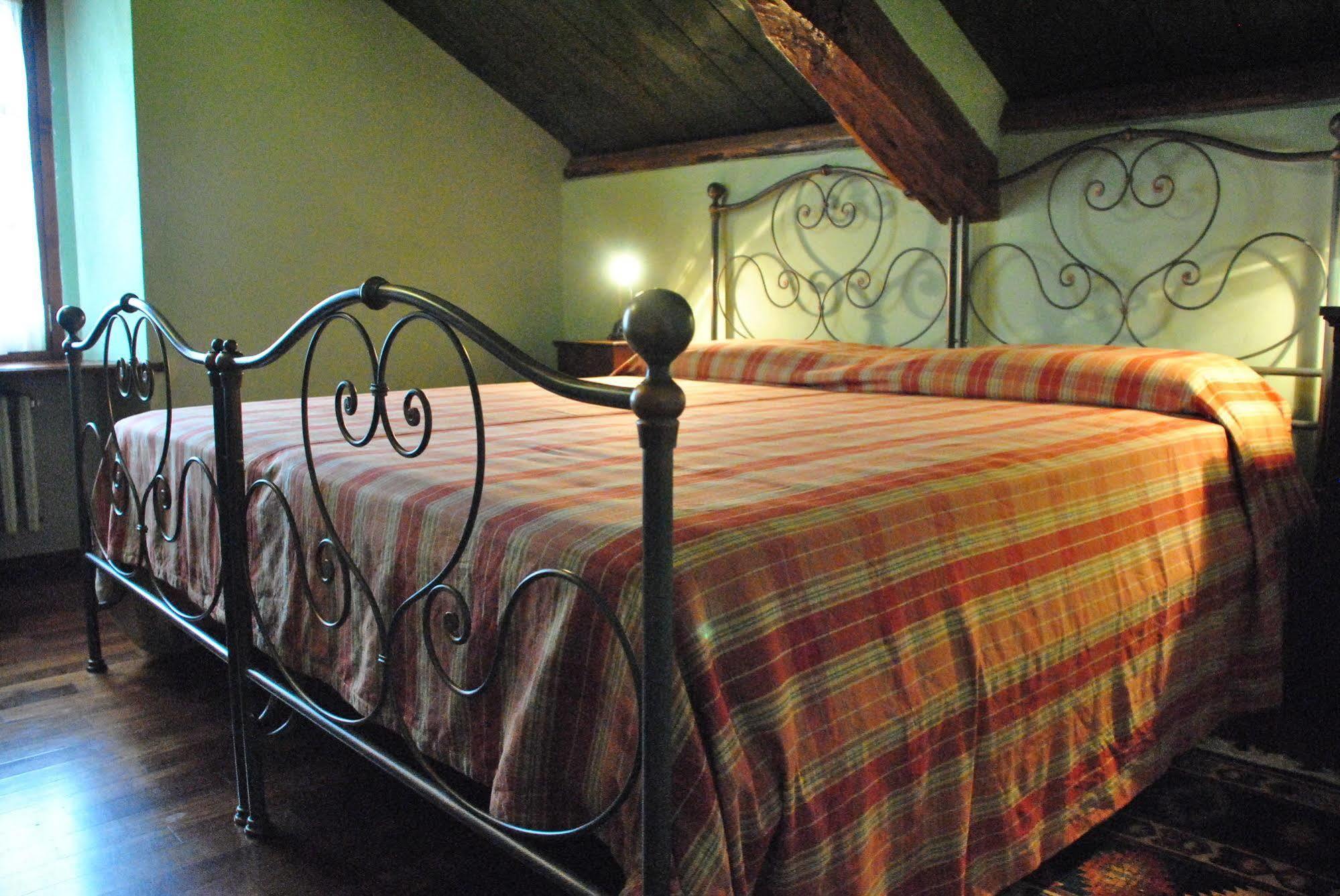 Casa Dei Frati Hotel อัสตี ภายนอก รูปภาพ