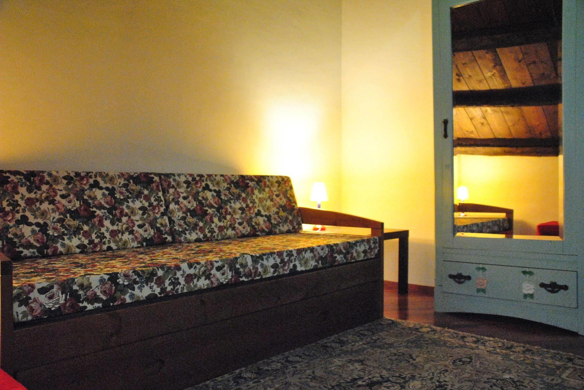 Casa Dei Frati Hotel อัสตี ภายนอก รูปภาพ