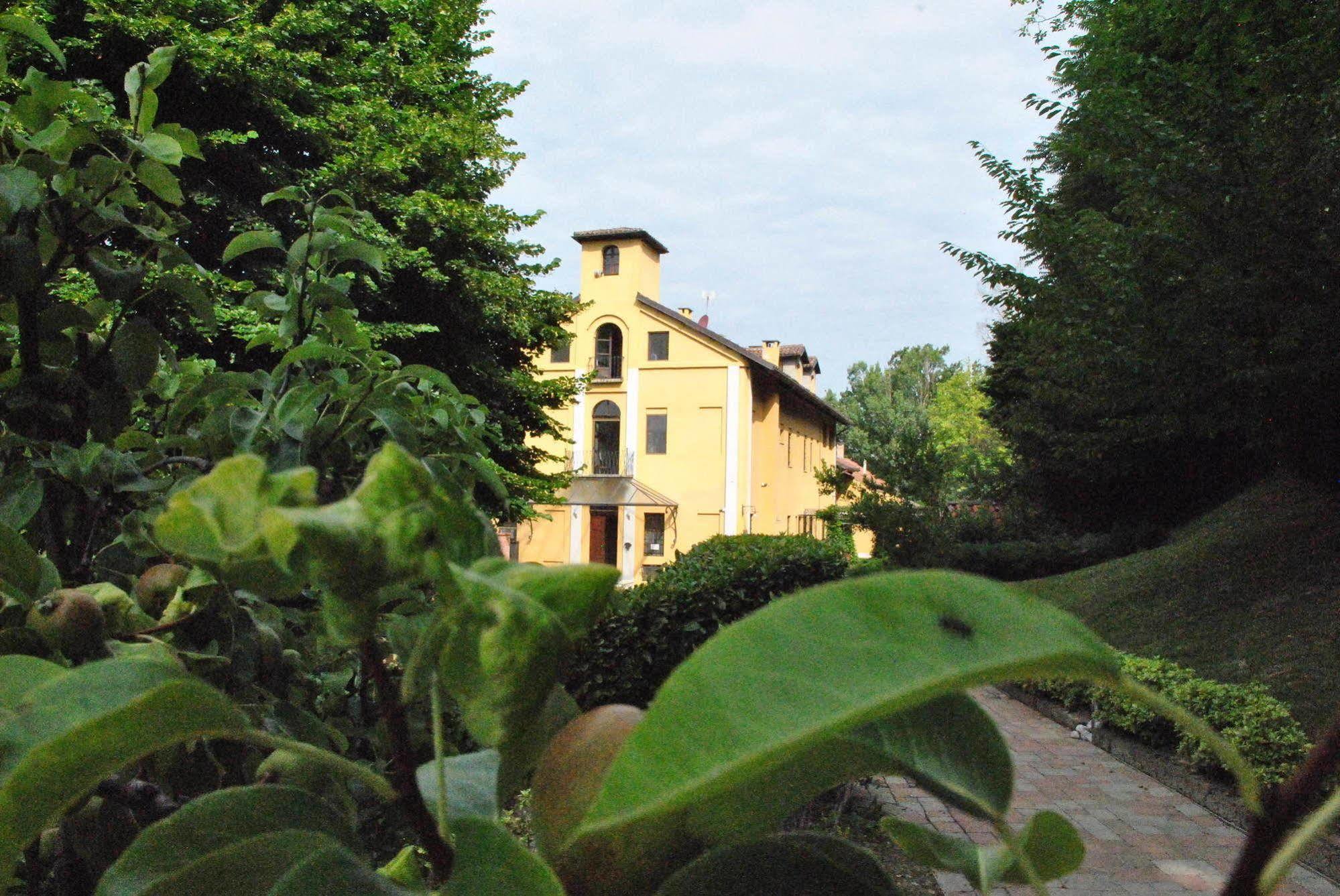 Casa Dei Frati Hotel อัสตี ภายนอก รูปภาพ