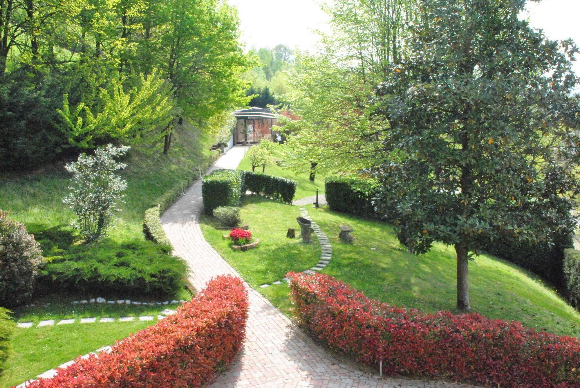 Casa Dei Frati Hotel อัสตี ภายนอก รูปภาพ