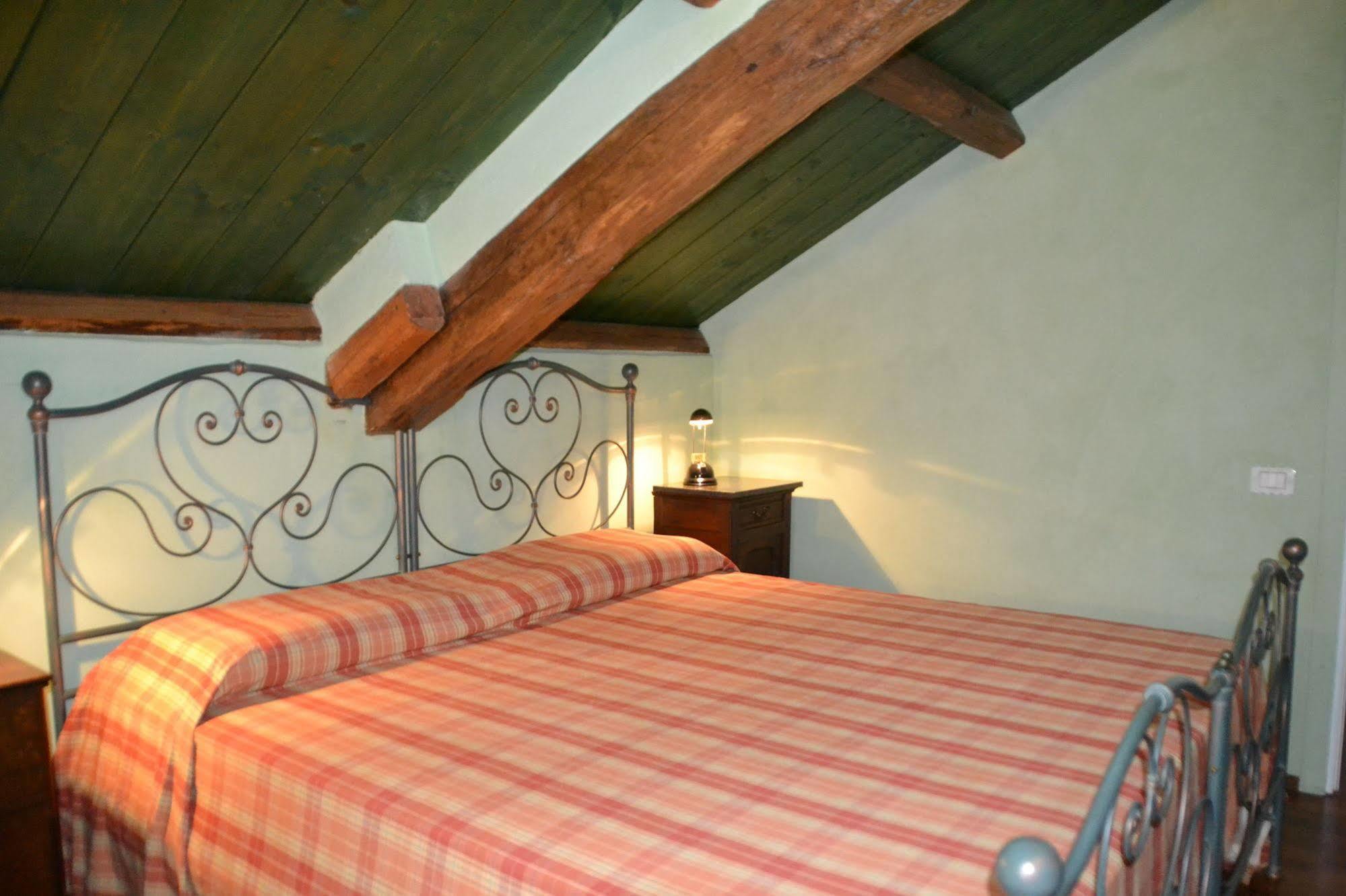 Casa Dei Frati Hotel อัสตี ภายนอก รูปภาพ